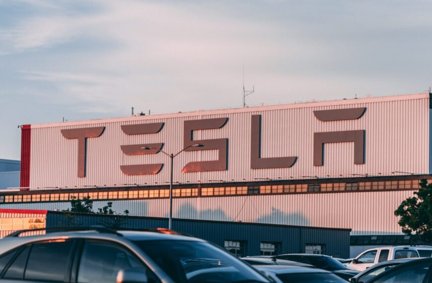 Tesla Reports Strong Profits in the Third Quarter